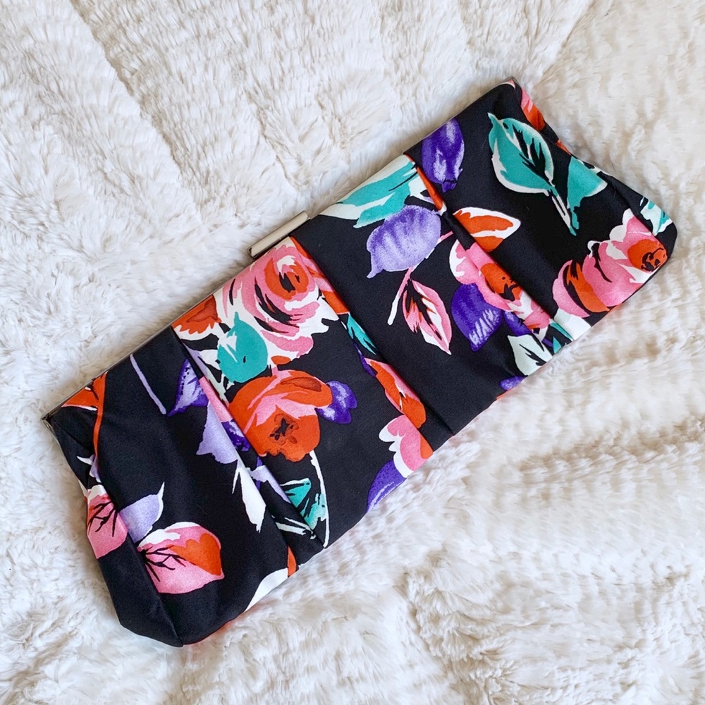 Express Clutch